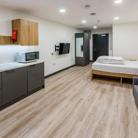 Destiny Student - Broga House * Cork